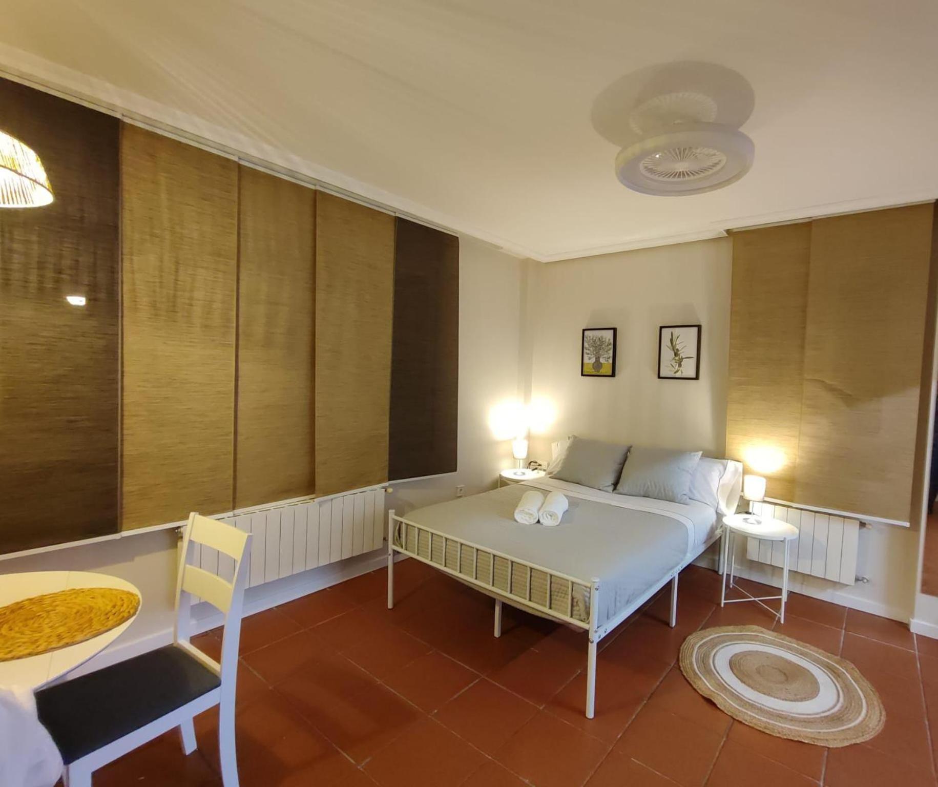Apartamento Pequeno En Ориньон Экстерьер фото