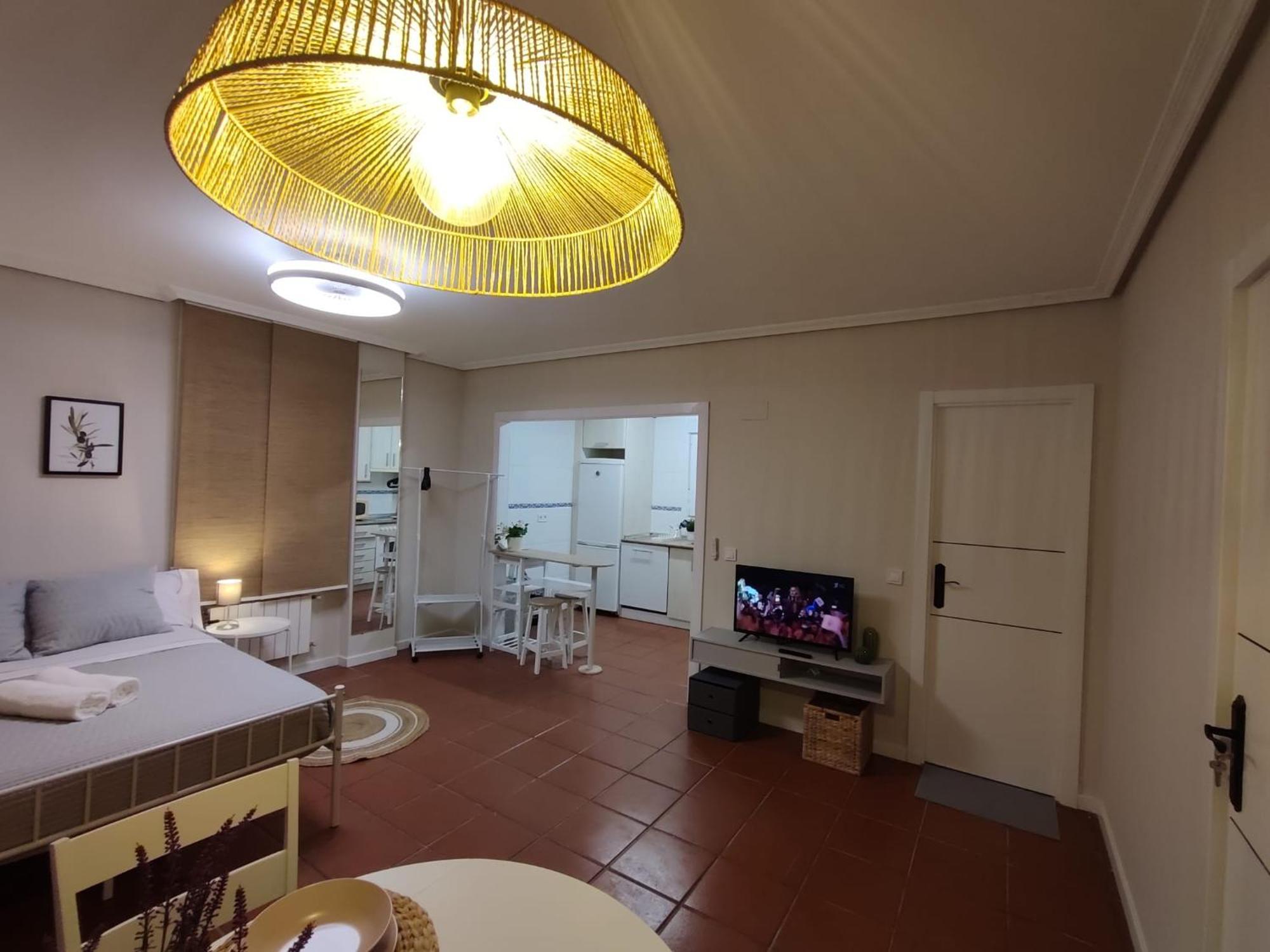 Apartamento Pequeno En Ориньон Экстерьер фото